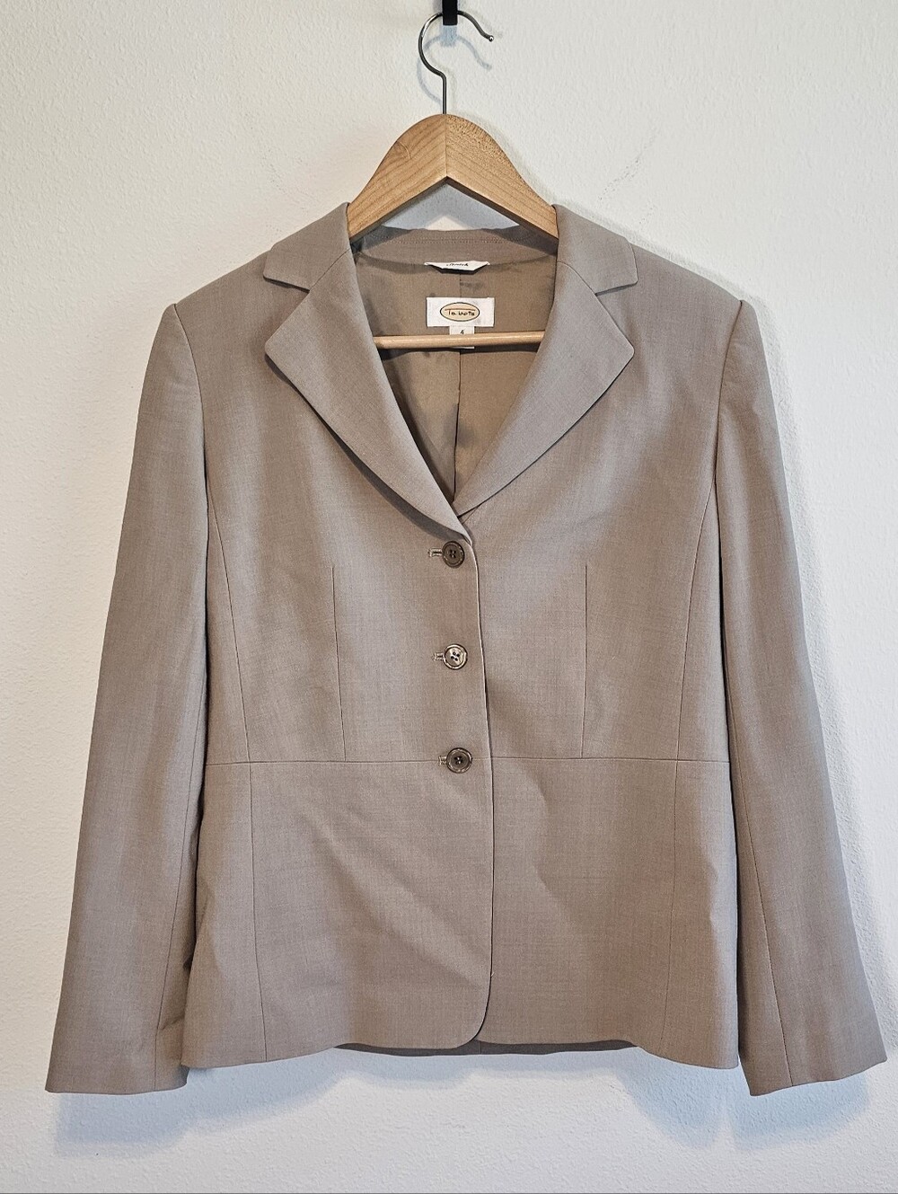 Talbots Neutral Beige Tailored Three-Button Suit Blazer Jacket Stretch Size 4